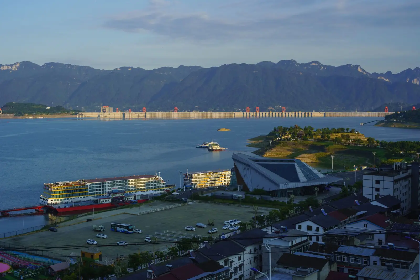 2025年无线耳机降噪技术发展趋势与选购要点