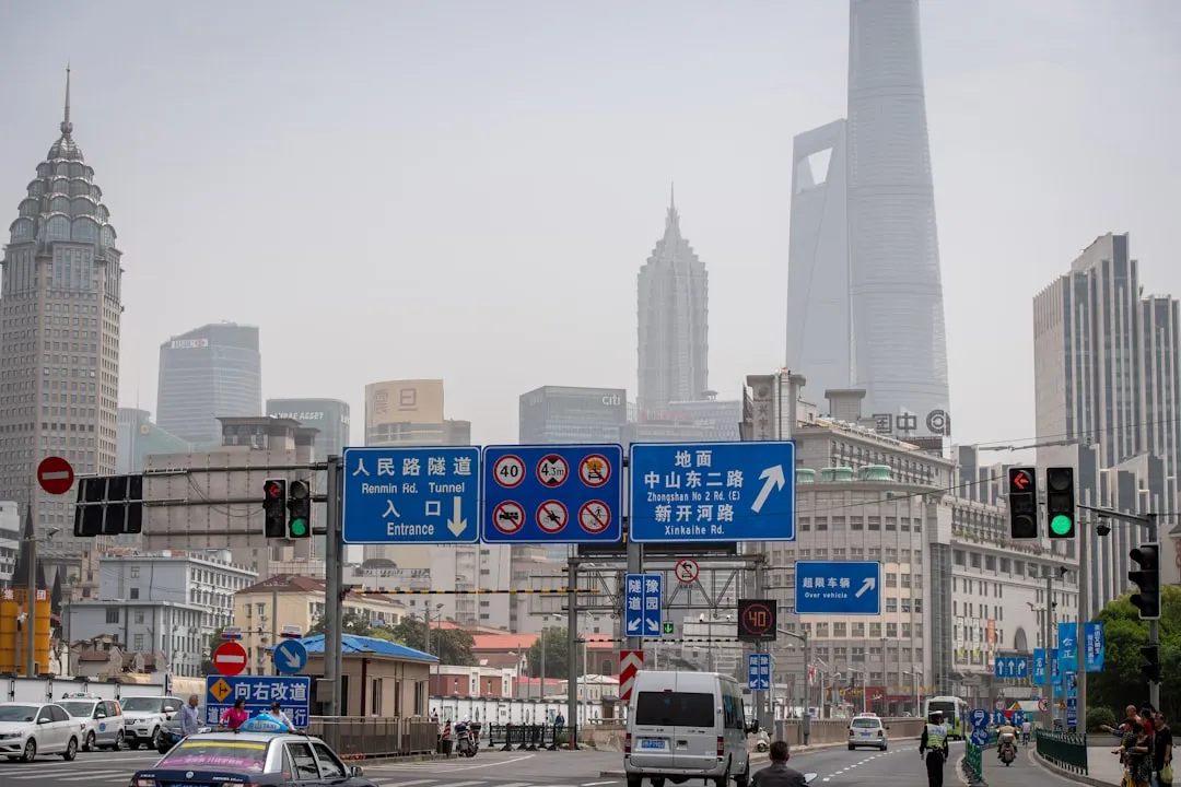 重庆思诺鑫2024款无线耳机与智能音箱技术参数对比分析
