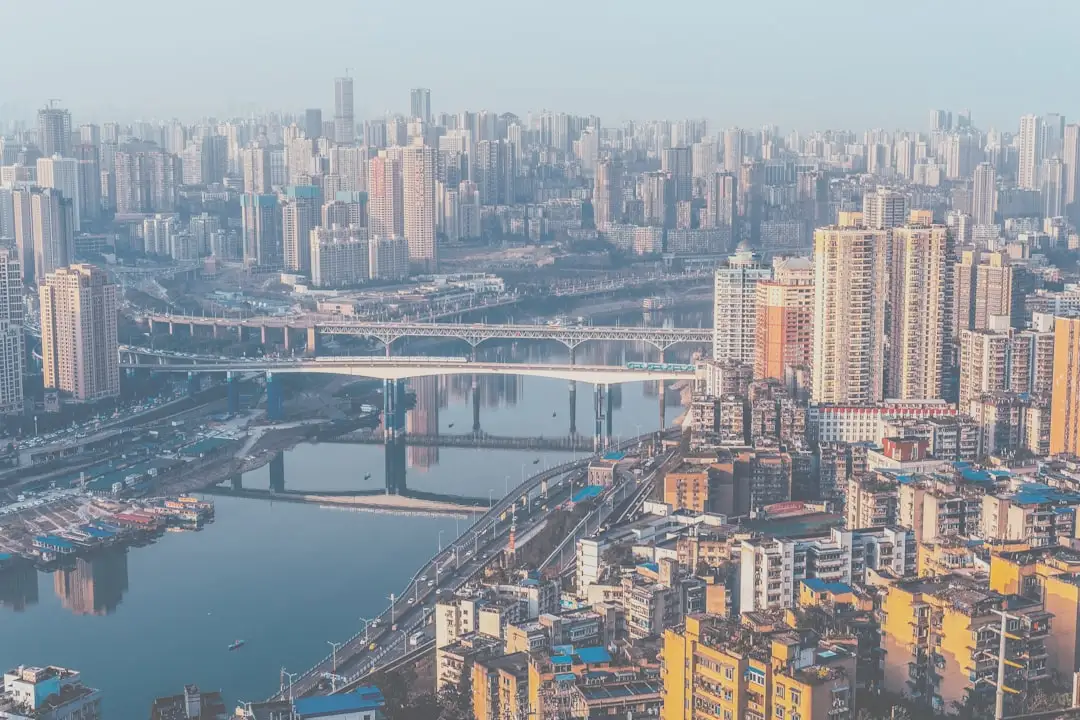 无线耳机与智能音箱的重庆本地选购指南：适配影音与智能场景