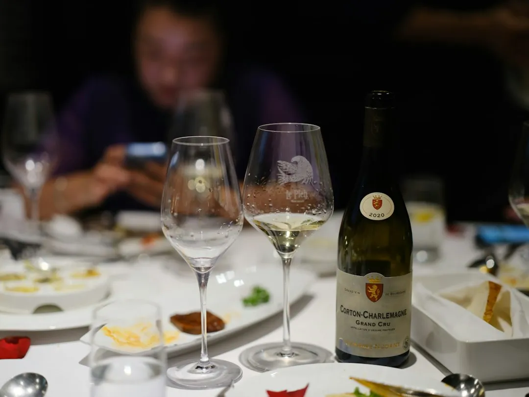 智能音箱与手机配件协同方案：构建家庭影音娱乐新场景